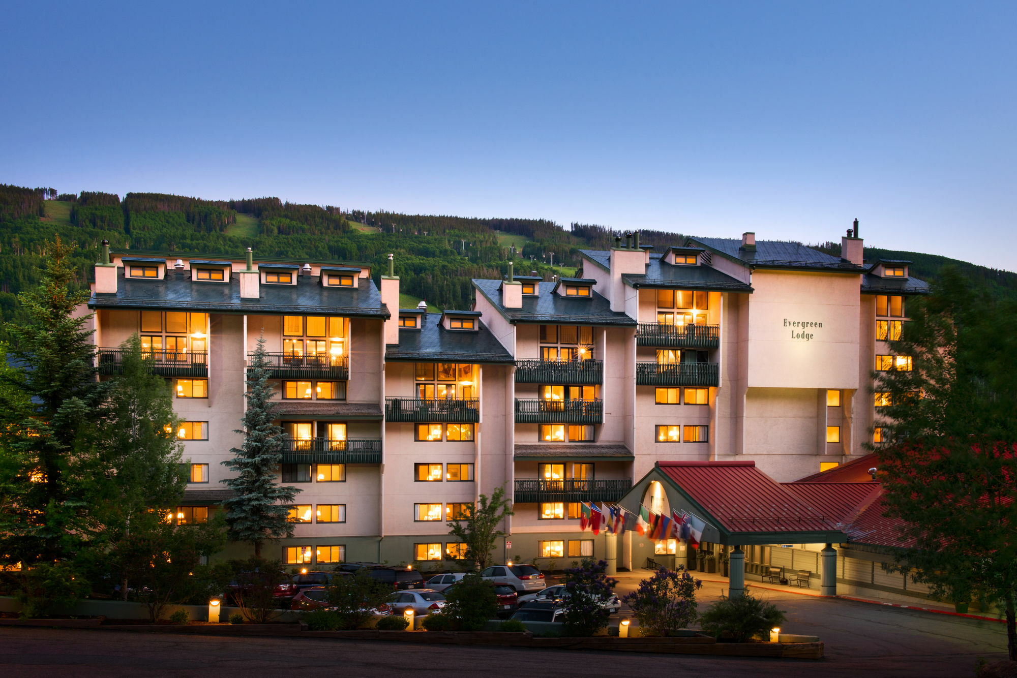 Evergreen Lodge At Vail Exterior photo